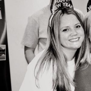 Meet your Posher, Holli